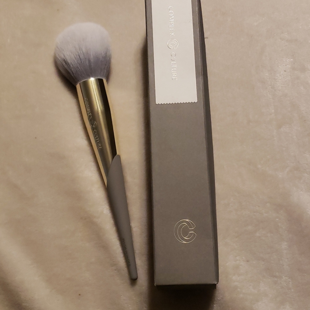 *New*Complex Culture Plush Powder Brush